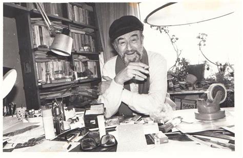 Bülent Oran kimdir.