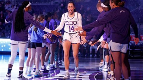 WACO, Texas – Bella Cravens posted a team-leading 10 rebounds as the Horned Frogs fell to No. 23 Baylor 64-42 on Saturday afternoon at the Ferrell Center. The Rundown TCU took its first lead of the game when a stellar pass from Tomi Taiwo under the net set Lucy Ibeh up for a layup, giving the Frogs a 6-4 lead with 3:40 remaining in the …. 