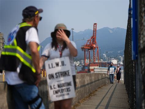 B.C. port strike talks are deadlocked over maintenance, both sides say