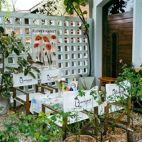 Backyard Cafe - wintechmobiles.com