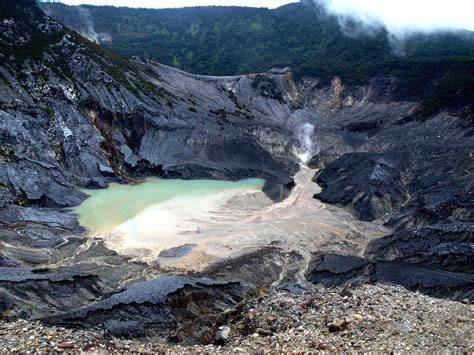 Bandung Tangkuban Perahu Volcano Tours - raincitystudios.com