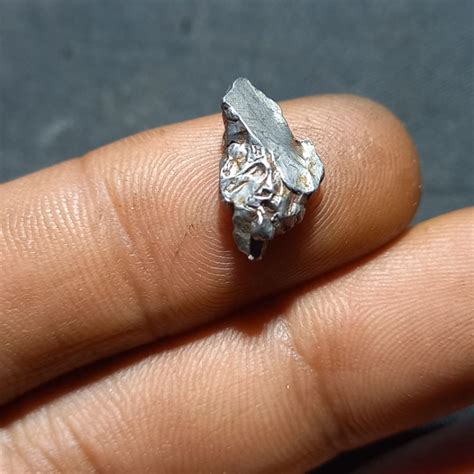 Batu Asli Meteor Meteorite Menempel magnet - Shop - wintechmobiles.com