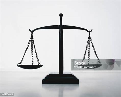 Batu Dacin: Simbol Keadilan & Sejarah Timbangan Nusantara - wintechmobiles.com