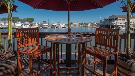 BEACH CREEK OYSTER BAR & GRILL, Wildwood