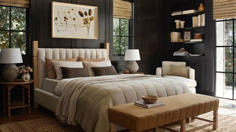 Bedroom Decorating Ideas and Inspiration | HGTV - wintechmobiles.com