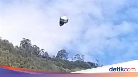 Benda terbang aneh - Wikiwand - wintechmobiles.com