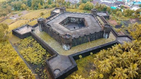 Benteng Pertahanan - wintechmobiles.com