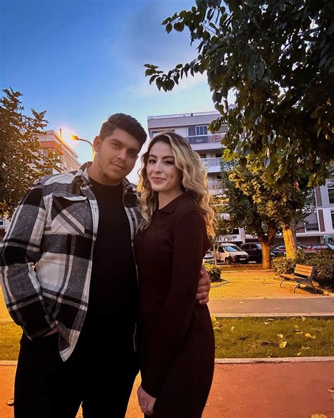 BERKAY TÖRER "Güleceksem, gözlerine güleyim o zaman..".