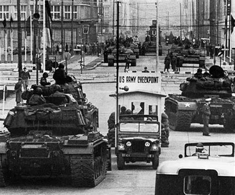 Berlin crisis: the standoff at Checkpoint Charlie - wintechmobiles.com