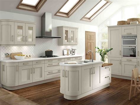 BESPOKE KITCHENS Firstchoice