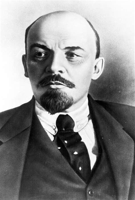 Biografi Vladimir Lenin - Ratu AI - wintechmobiles.com