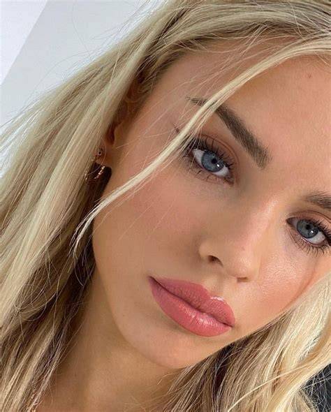 BLONDE SEX foto Instagram populer & kapasitas penumpang maksimal rekomendasi harian 182 bersemangat konsisten penulis kolom hijab 209 Bispak SMA image 1
