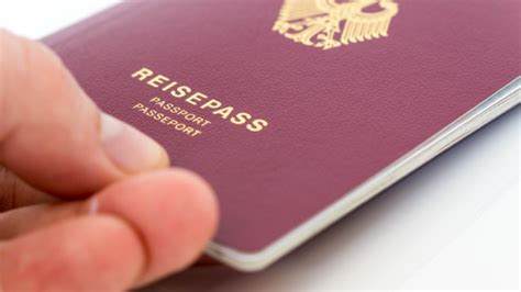 BMI - Homepage - Becoming a German citizen by birth