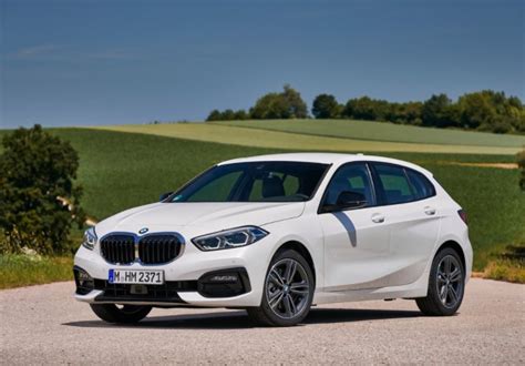 BMW 1 Series 118i 1.5 (2021) Vs. Mini Cooper Countryman 1.5