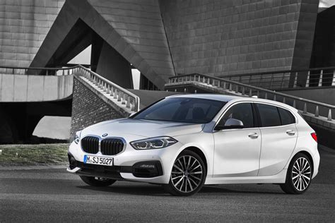 BMW 118i Sport Line (03/24 - 06/24): Technische Daten, Bilder