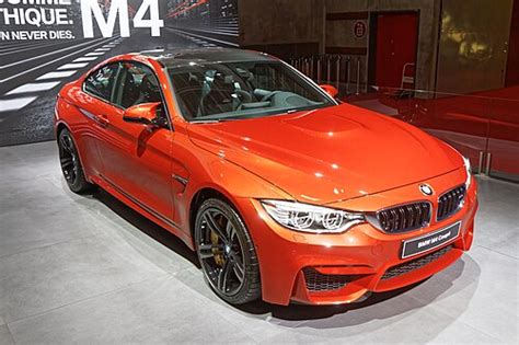 BMW M4 Vikipedi.