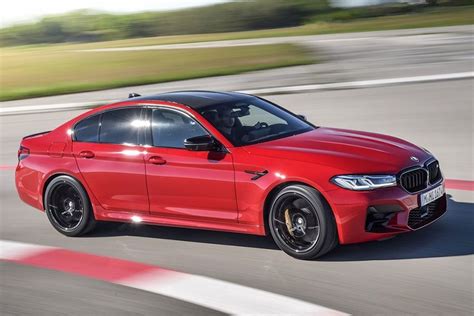 BMW M5 Harga OTR, Promo April, Spesifikasi & Review