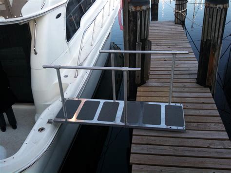 BOAT BOARDING RAMP,STEADI …