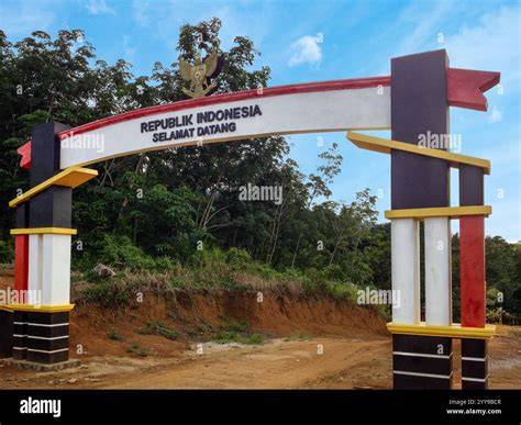 Border crossing to Indonesia in the Heart of Borneo - Tripadvisor - raincitystudios.com