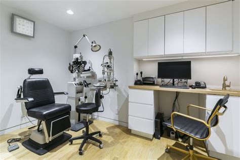 BROADWAY VISION CENTER - 14 Photos & 41 Reviews …