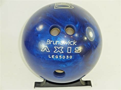 BRUNSWICK 1M77916 Bowling Axis Ball