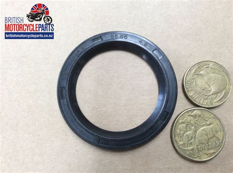 BSA A7, A10, A50, A65 Crankshaft Oil Seal - 67-0674 …