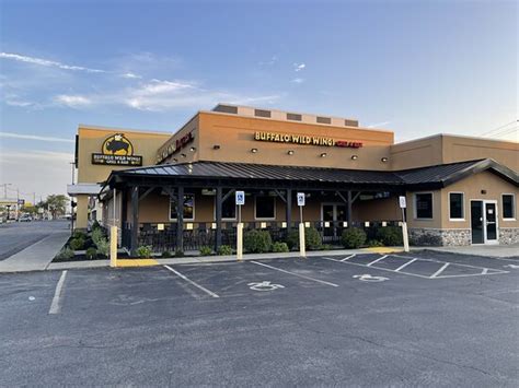 BUFFALO WILD WINGS, Erie - Restaurant Reviews, Phone Number ...