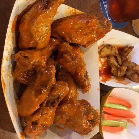 BUFFALO WILD WINGS, Spokane Valley - Tripadvisor