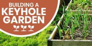 Building A Keyhole Garden: Permaculture Homestead - raincitystudios.com