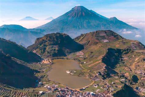 Bukit Sikunir Destinasi Favorit Di Dataran Tinggi Dieng - raincitystudios.com