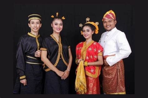 Busana Adat Ntt - wintechmobiles.com