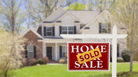 BUYING A HOUSE WITH HUNT REAL ESTATE