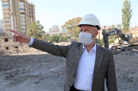 Başkan Çolakbayrakdar: “Kocasinan, projelerimizle Kayseri’nin kalbinde yeni bir şehir parçası olacak”