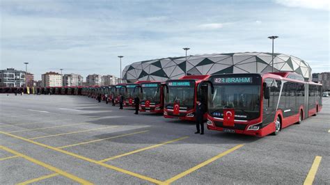 Başkan Altay: "Otobüs filomuz 53 yeni doğalgazlı otobüsle daha da güçlendirdik"s