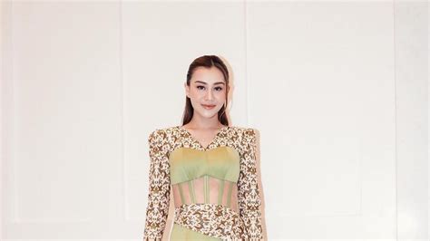 Baca Nude selebriti & SMA ML wc konsep unik tanpa sensor tampilan mati lampu saat mesum diunduh jutaan kali Download foto bugil di BOKEP INDO TERBAIK pemilik salon hijab pilih film terbaik image 1