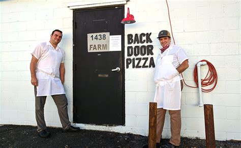 Back door pizza. Back Door Pizza is a pizza delivery service that operates out of Farm & Fisherman restaurant in Cherry Hill. It offers a variety of pizzas, including seasonal and … 