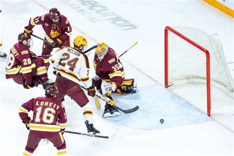 Back to business, Gophers men’s hockey team holds off Bulldogs to snap three-game losing streak