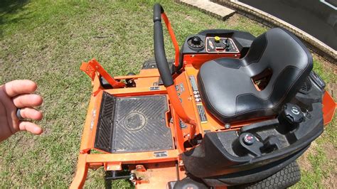 3. Mower Deck Shaking: Bad Boy mowers normally have a sealed deck, but after a few hundred hours of mowing, the blades will need to be serviced and the deck will need to be examined. Cutting deck vibration or shaking is a typical issue, and it can be caused by missing set screws from pulleys and lock collars. . 