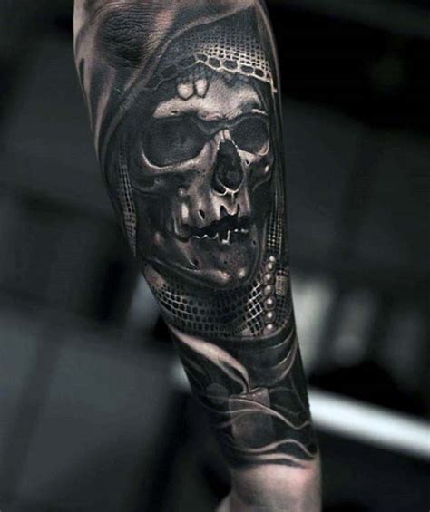 May 14, 2024 · In the world of tattoo artistr