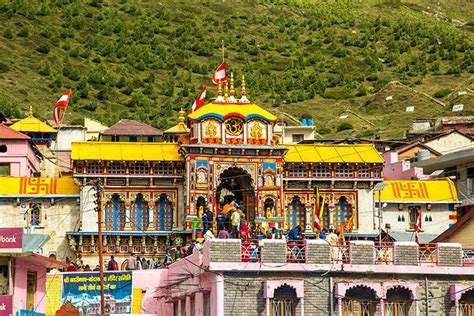 Badrinath Yatra By Helicopter - Waytoindia.com