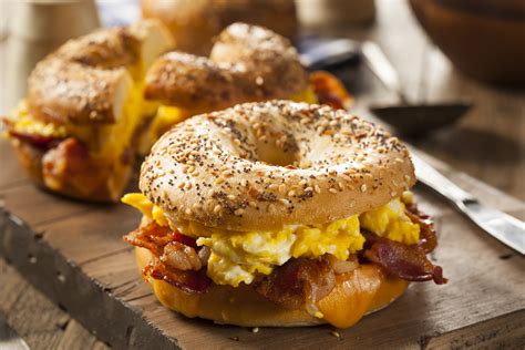 Bagels chicago. Bagels, which are in the grains and starches food group, usually take around two to three hours to digest. Foods that are more dense are generally harder to digest and take a longe... 