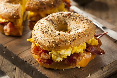 Bagels etc. Bagels Etc. also serves breakfast skillets and burritos, soups, salads and wraps. Service. Counter service with takeout and delivery on large advance orders. Price. A bagel with cream cheese is $3.25. 