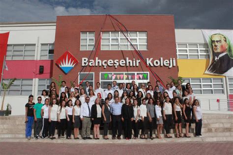 Bahçeşehir Koleji İzmir Güney Kampüsü Ön Muhasebe Elemanı.