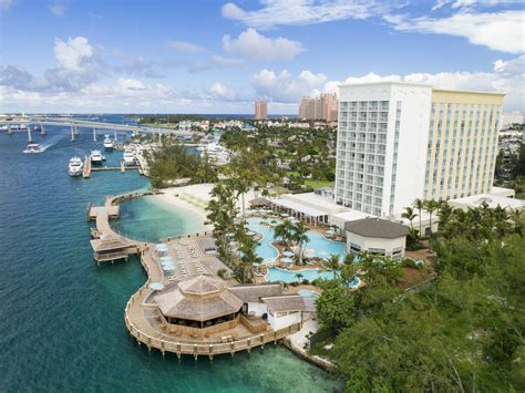 Bahamas: WARWICK RESORT & RIU PARADISE Resort Review