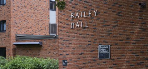 Bailey Hall Messenger Yantai