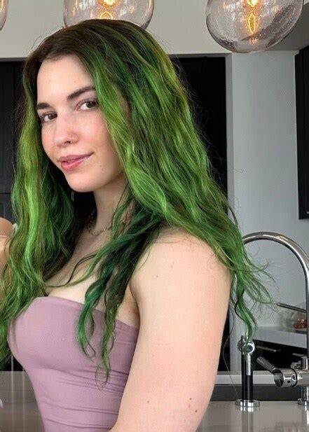 Baileyyrose Porn