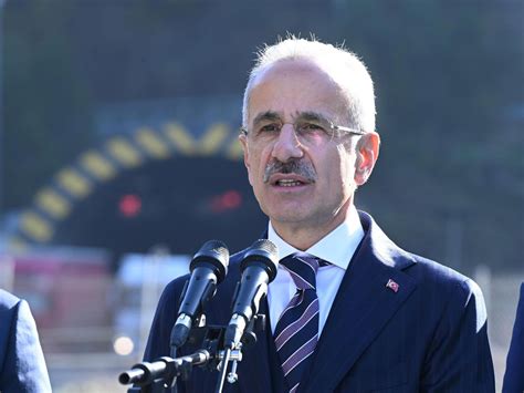 Bakan Uraloğlu: "Türkiye telekomünikasyonun merkezi olacak"s