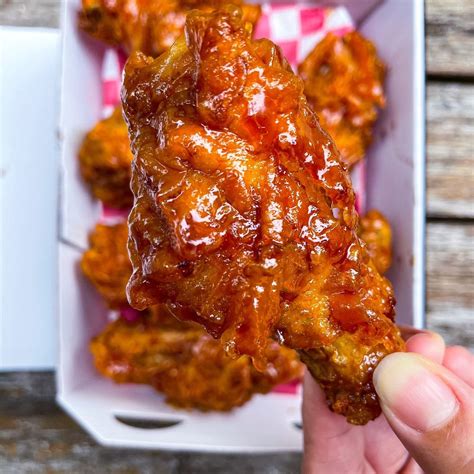 Baked wings near me. Are you a fan of crispy chicken wings but want to avoid the guilt that comes with deep frying? Look no further. In this article, we will share a delicious and healthier alternative... 