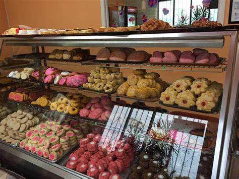 Bakeries san antonio. Miss Chickpea's Bakeshop. Bakery. Write a Review. 29 Reviews. 10105 Broadway St, San Antonio, Texas. +1-210-993-0748. Loading... Offers custom wedding cakes, gluten-free cookies, cupcakes, donuts, and pop tarts. All are vegan and … 