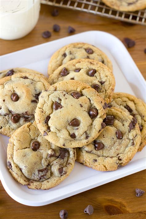 Bakery Style Chocolate Chip Cookies - Life Made Simple